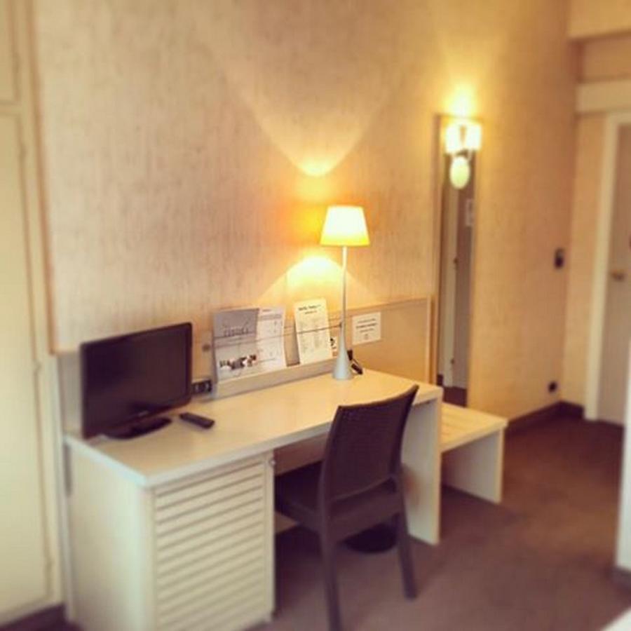 Hotel Restaurant Tivoli - Basel Airport 위냉그 외부 사진