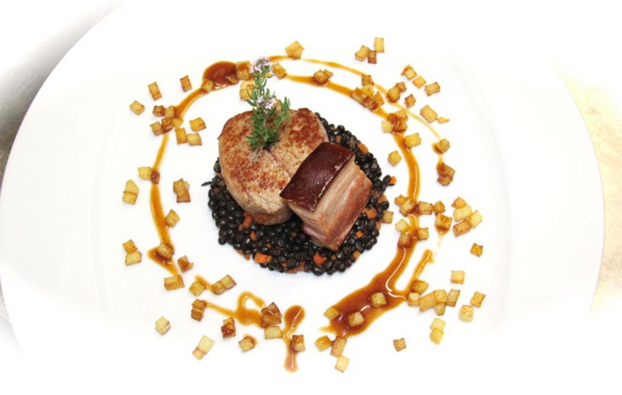 Hotel Restaurant Tivoli - Basel Airport 위냉그 외부 사진