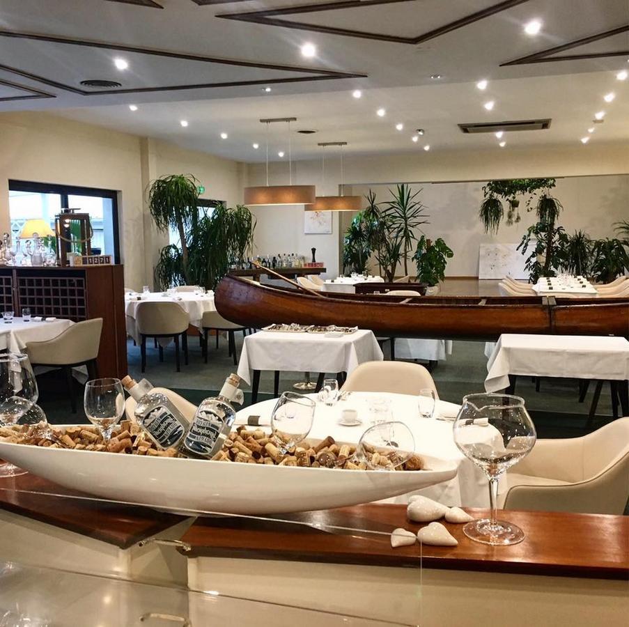 Hotel Restaurant Tivoli - Basel Airport 위냉그 외부 사진